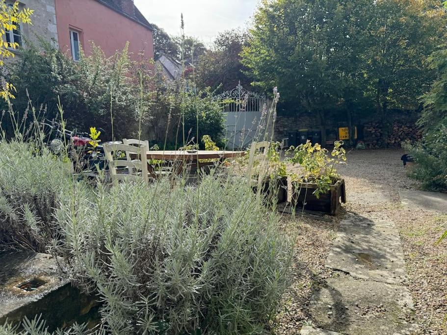 Petite Maison Independante Avec Parking Vétheuil Buitenkant foto